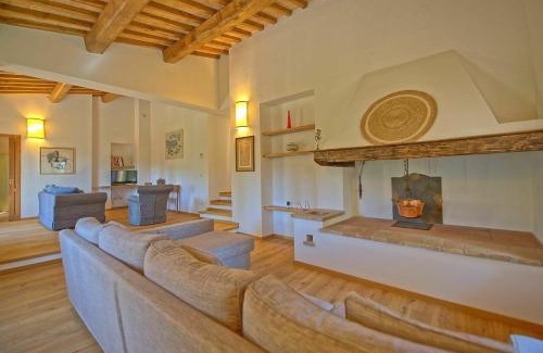San Gimignano Villa | Villa Panizzi by PosarelliVillas