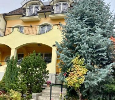 Eger Bed & Breakfast | Villa Panoráma