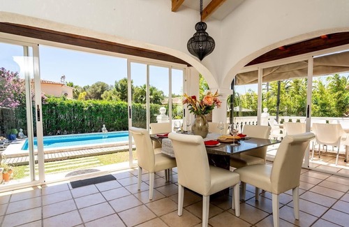 Panorama Villa | Villa Parini with mountain views, pool, garden & Wi-Fi