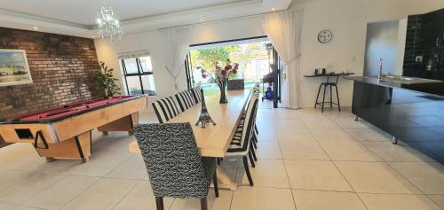 Cape Town Villa | Villa Parisienne Modern Guest house