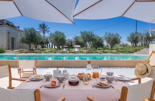 Noto Villa | Villa Passo degli Aironi 12, Emma Villas