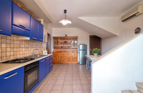 Castelsardo Villa | Villa 'Patrizia' with Sea View, Wi-Fi and Air Conditioning