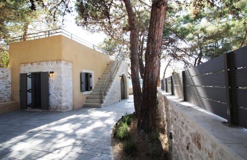 Atsipópoulon Villa | Villa Pefka, By Hellocrete