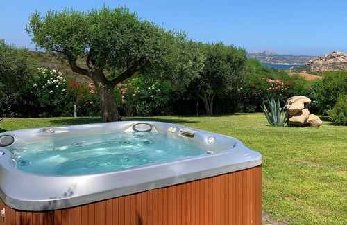 Palau Villa | Villa Penelope – Breathtaking & Panoramic Luxury Villa in Palau, up to 10 people