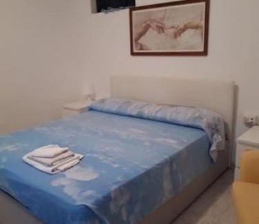 Apecchio House | Villa per gruppi fino a 20 persone, con piscina privata, camino e grande giardino nelle colline marchigiane