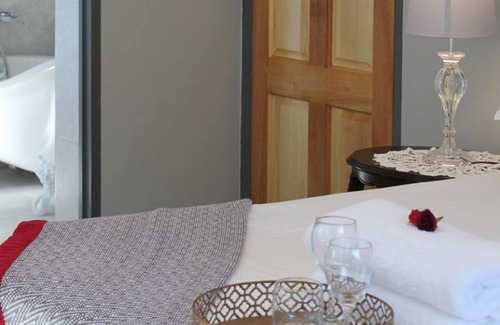 Jeffreys Bay Bed & Breakfast | Villa Petit