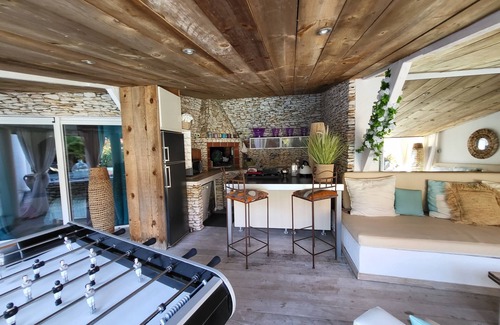 Bonifacio Villa | Villa Petra Bianca Private swimming pool. 10 minutes walk from Bonifacio harbour.