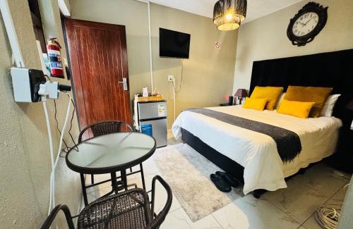 Woodmead Apartment | Villa Picasso Sandton