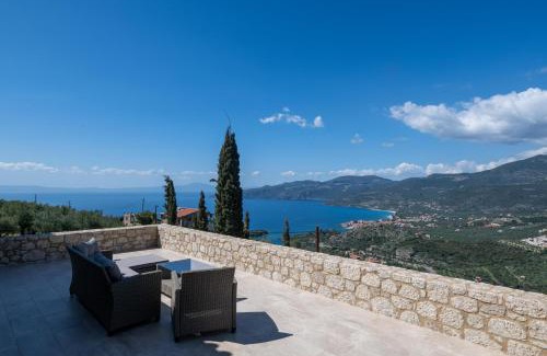 Kardamyli Villa | Villa Piedra Azul