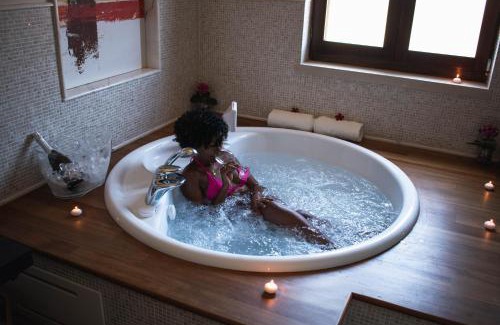 Trani Bed & Breakfast | Villa Pietra Bianca - Luxury stay in Puglia