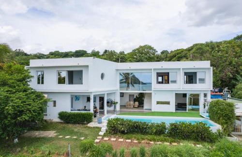 Antsiranana Villa | villa piscine à louer a DIEGO SUAREZ. MADAGASCAR