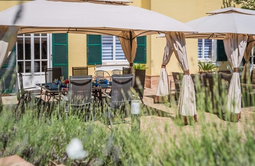 Mogliano Villa | Villa Poggio 12 - Six Bedroom Villa, Sleeps 12