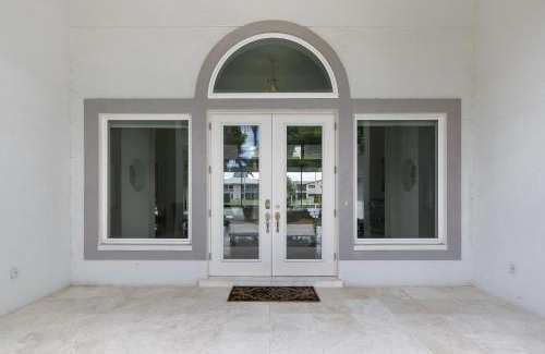Caloosahatchee House | Villa Poinciana - Cape Coral - Roelens Vacations
