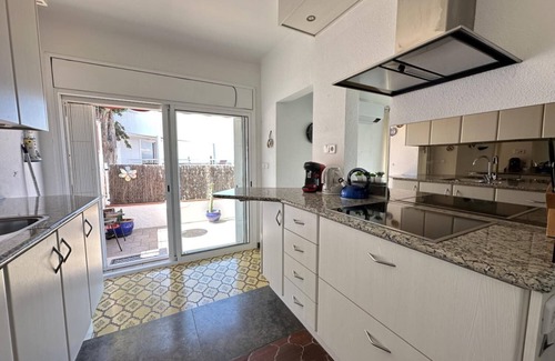 Almadraba-Canyelles Ski Chalet | Villa Poncella - Four Bedroom Chalet, Sleeps 8
