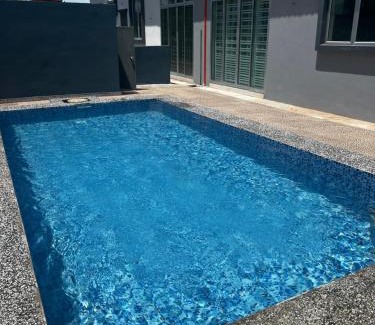 Kepala Batas House | Villa Pool Kepala Batas