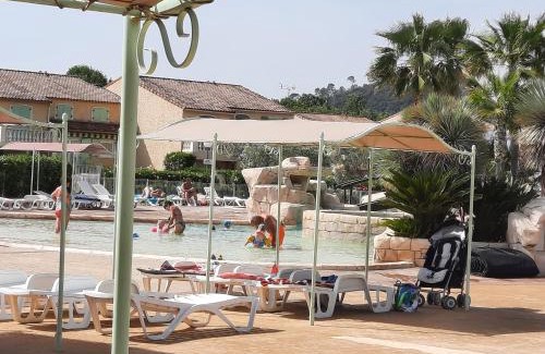 Vidauban Villa | Villa Prestige côté calme du domaine de vacances - 8 pers 4 ch 2 sdb 120m2