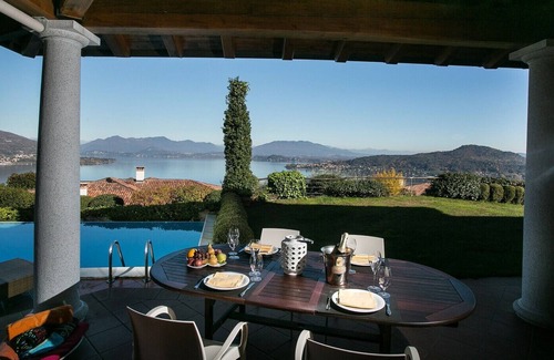 Arona Villa | Villa Primula, lake-view on Lago Maggiore