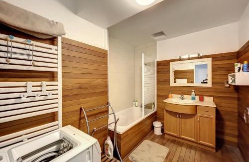 Jullouville House | Villa proche Plage et Centre, Jardin Clos, Wifi, Chien possible - FR-1-361-431