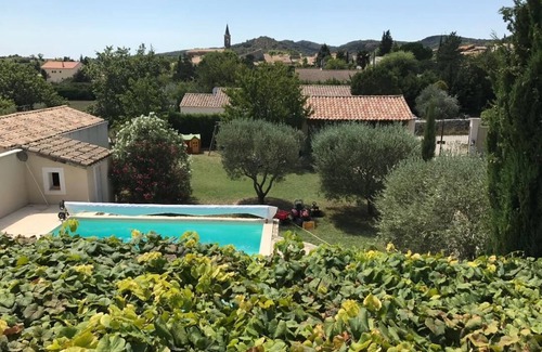 Lirac Villa | Villa Provençale Avec Piscine Proche D'avignon