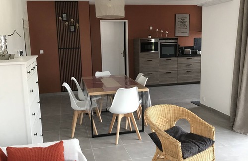 Malemort-du-Comtat House | Villa Provençale la SOLEYADE