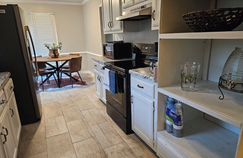 Whitehaven House | ¡ ¤ Villa Què Francia ¤ ¡ 6mins from Airport 4miles from Graceland
