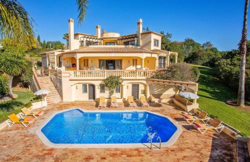 Mato Serrao Villa | Villa Racanda by Villa Plus