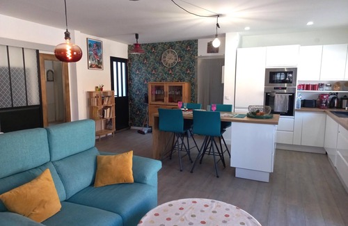 Sant Pere Pescador Ski Chalet | Villa Raské - Private pool, garden, grill, bar, children’s house, privacy, A/C, Wi-Fi.