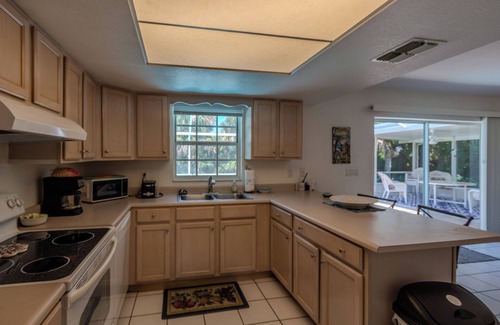 Lehigh Acres House | Villa Rebecca, the ideal tranquil spot for discovering the beauty of SW Florida.