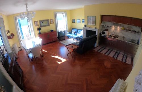 Fiumelatte Apartment | Villa Reginella