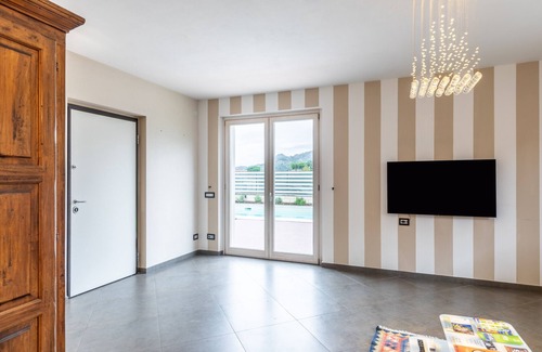 Massa Villa | Villa 'Relax In - Versilia' with Private Pool, Wi-Fi and Air Conditioning