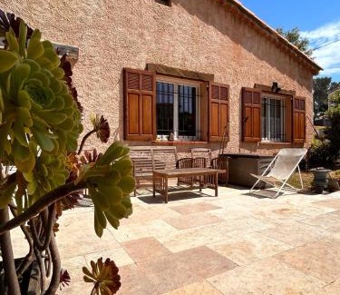 Saint-Raphael Villa | Villa Retour de Plage