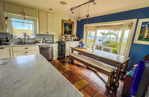 South Laguna House | Villa Rey Charming 2-bedroom house w pool, tropical garden and views