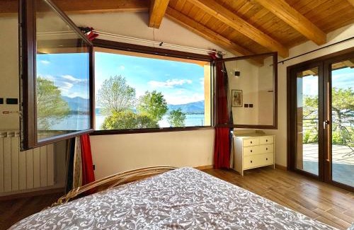 Manerba del Garda Villa | Villa Riflessi - Manerba del Garda - by tourquoisevea