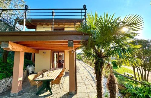 Manerba del Garda Villa | Villa Riflessi - Manerba del Garda - by tourquoisevea