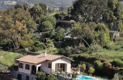 Bordighera Villa | "Villa Riviera" Between sea view + mountain view with pool + BBQ terrace near the coast!