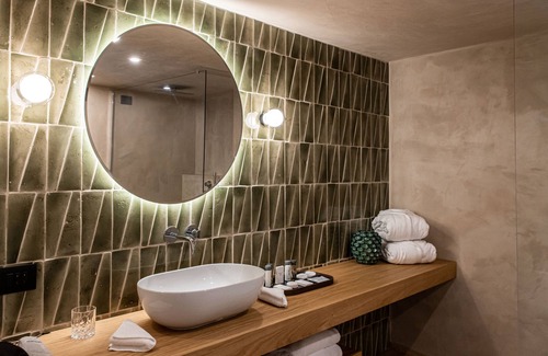 Santa Giulia Hotel | Villa Riviera Resort