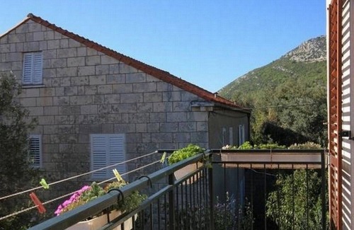 Brsecine Apartment | Villa Ro - Ela - Studio Apartment with Balcony and Sea View - A2