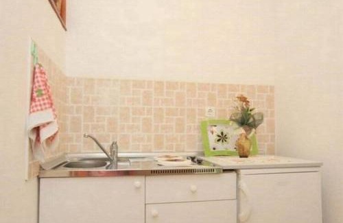 Brsecine Apartment | Villa Ro - Ela - Studio Apartment with Balcony and Sea View - A2