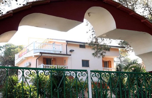 Massafra Apartment | Villa Robinia