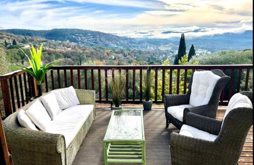 Montauroux House | Villa Robinson Belvedere
