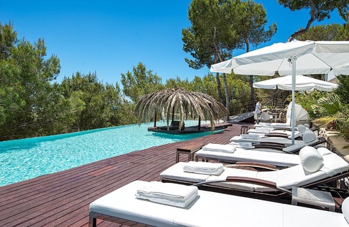 Sant Josep de sa Talaia Villa | Villa Roca Ibiza - Un Paraíso Premium a solo 10 minutos de la ciudad de Ibiza y de las playas Cala Jondal y Salinas