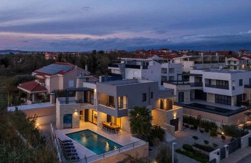 Privlaka Villa | Villa Roca with heated pool and sauna