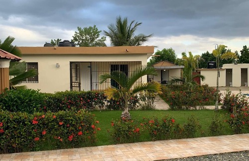 Santo Domingo Este Villa | Villa Romántica con Rios a 5 min Hermos