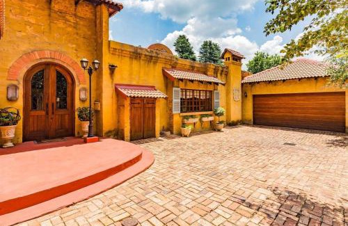Centurion Apartment | Villa Roma - Luxury Accommodation