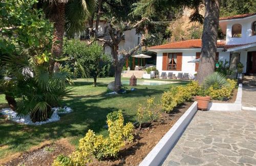 Vallecrosia Apartment | VILLA ROMA Resort