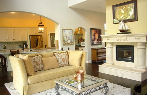 Pope Valley Villa | Villa Roma Secluded Wine Country Villa 15 miles from St Helena
