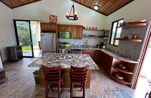 Ciudad Cortes Villa | Villa Romancing The Stone - Amazing Villa in Ojochal, Osa