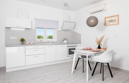 Zupanici Villa | Villa Romantica near Labin - Rabac - ground floor house for 2 people with wellness