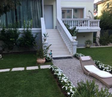 Arco Apartment | Villa Romantika