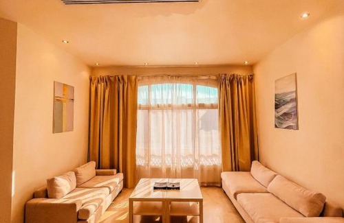 Dubai House | Villa Room #1 in Umm Al Sheif
